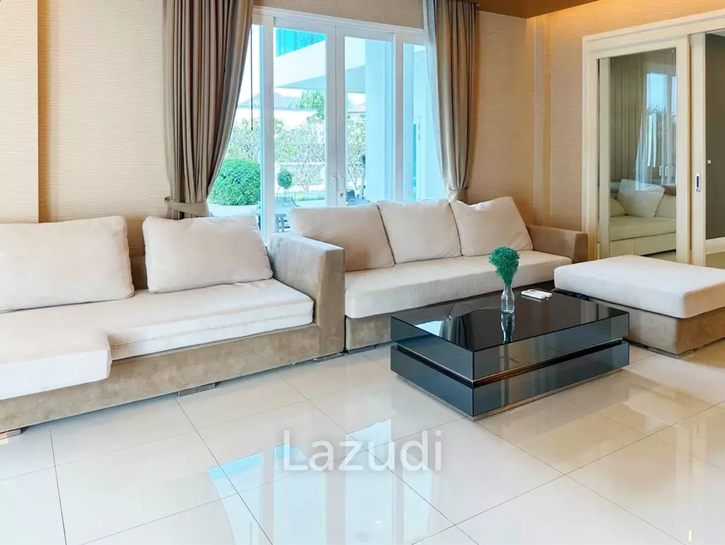 7 Bed 7 Bath 2,475 SQ.M Windmill Park