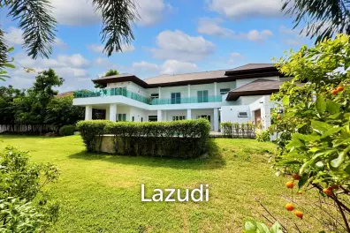 7 Bed 7 Bath 2,475 SQ.M Windmill Park