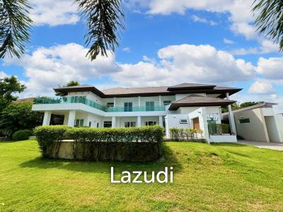 7 Bed 7 Bath 2,475 SQ.M Windmill Park