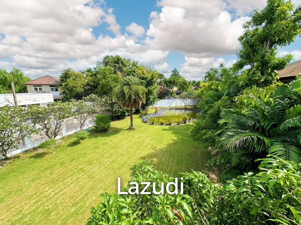 7 Bed 7 Bath 2,475 SQ.M Windmill Park