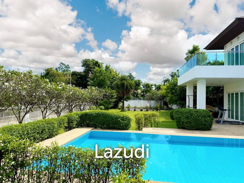 7 Bed 7 Bath 2,475 SQ.M Windmill Park