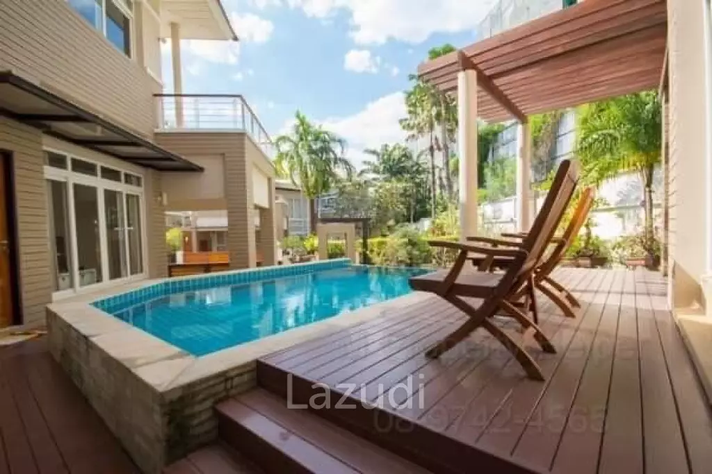 Pool Villa for Sale at Baan Talay Pattaya