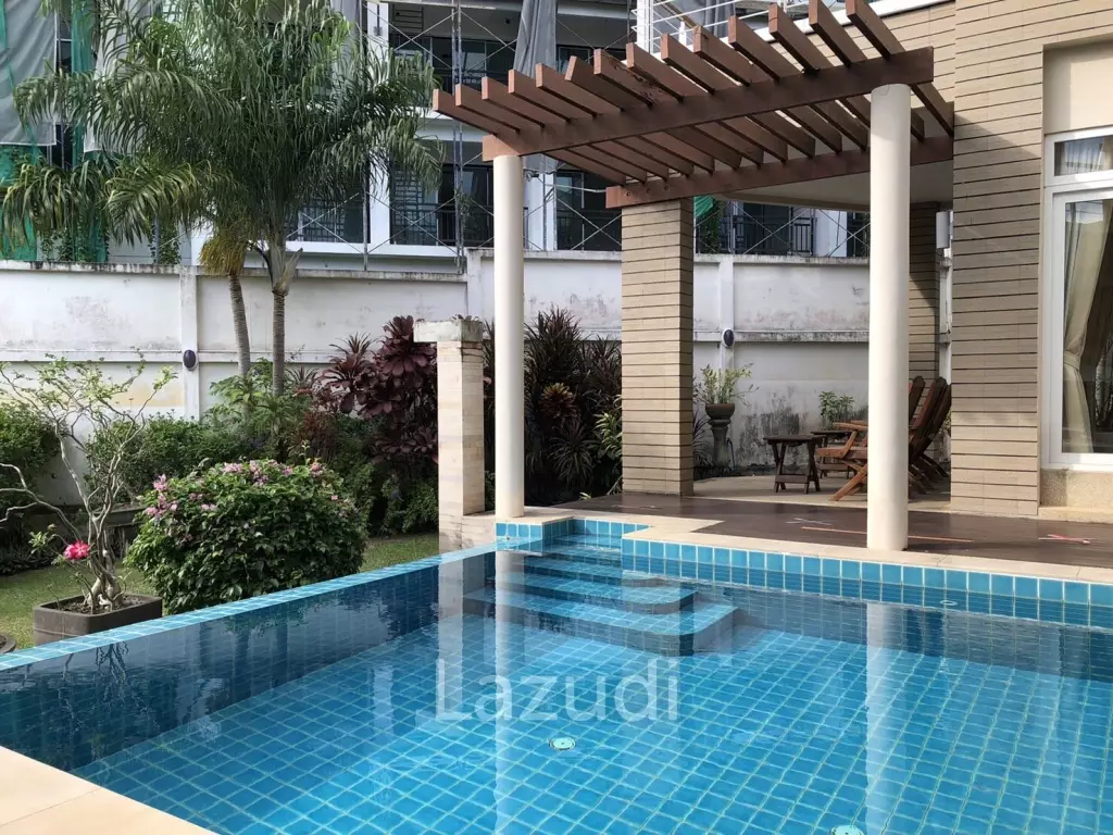 Pool Villa for Sale at Baan Talay Pattaya
