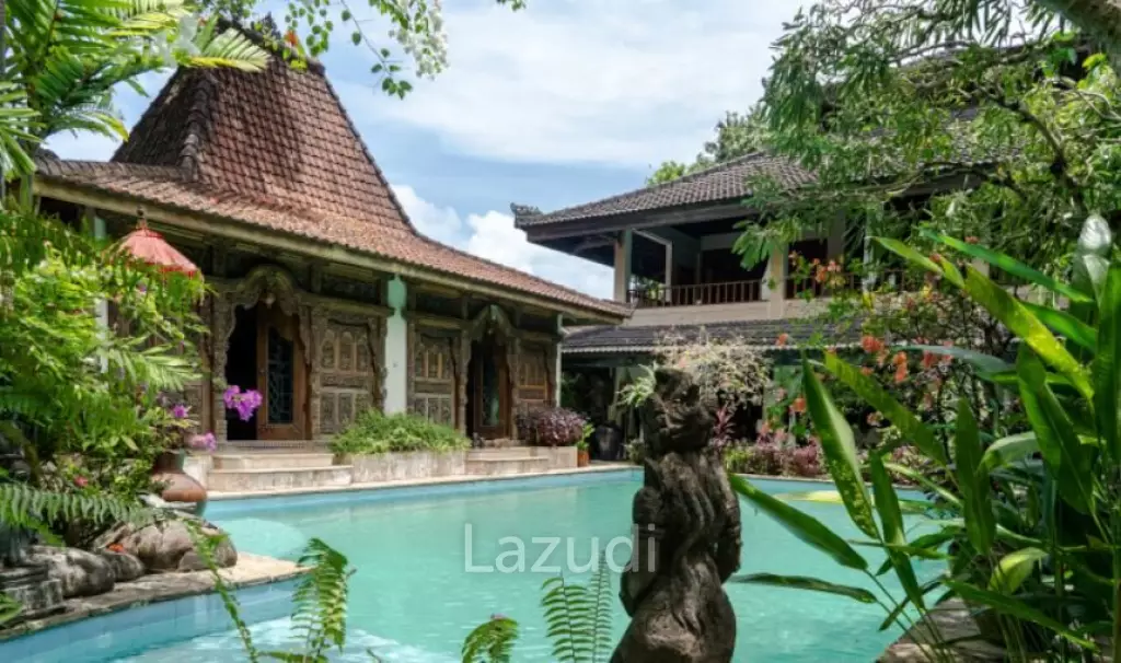 Private Freehold Oasis in Legian with 16 bedrooms full furnished