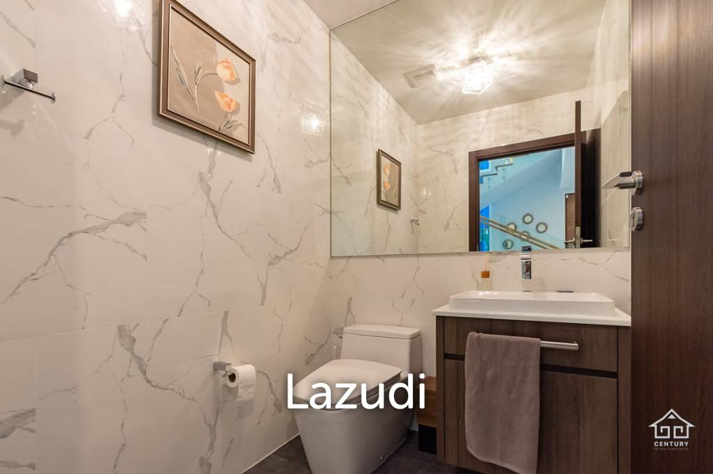 2,000 Sqm 6 Bed 5 Bath Villa For Sale