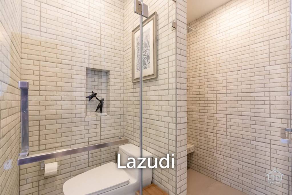 2,000 Sqm 6 Bed 5 Bath Villa For Sale