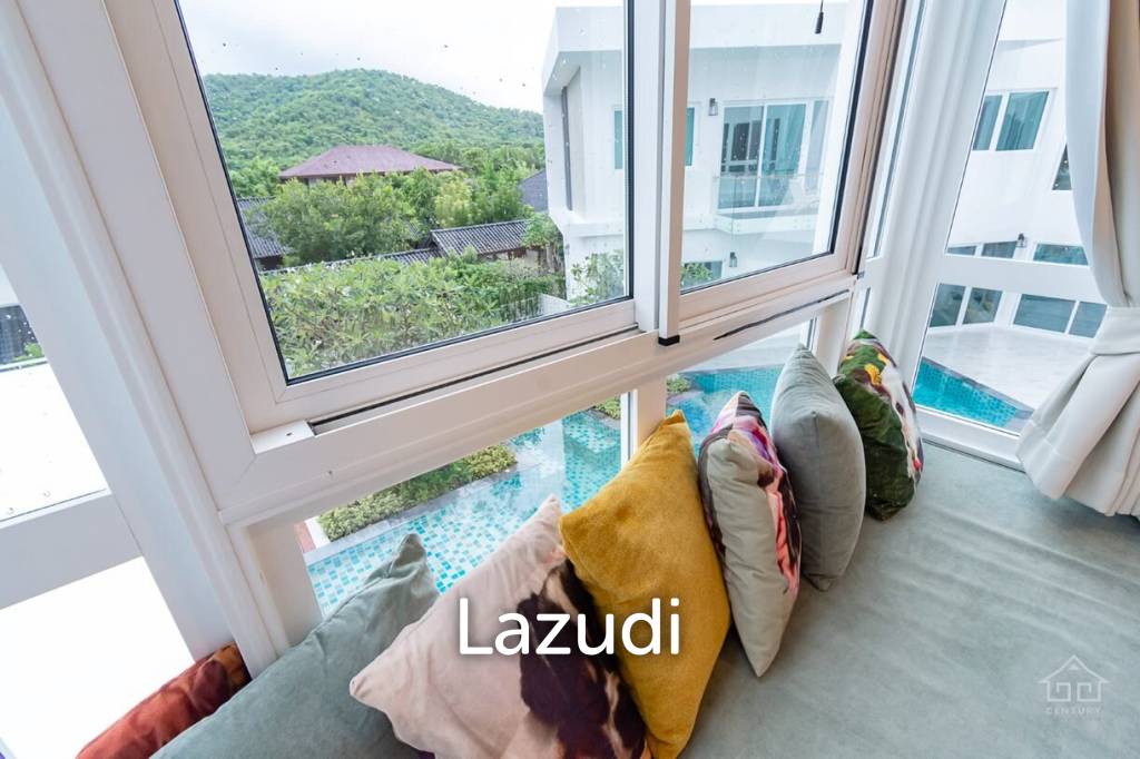 2,000 Sqm 6 Bed 5 Bath Villa For Sale