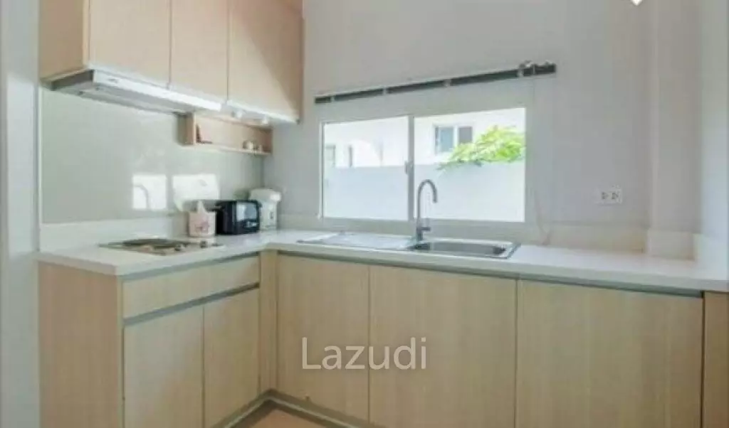 LA VALLE LIGHT : Immaculate 3 Bed Pool Villa