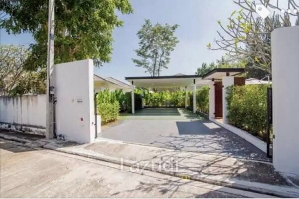 LA VALLE LIGHT : Immaculate 3 Bed Pool Villa