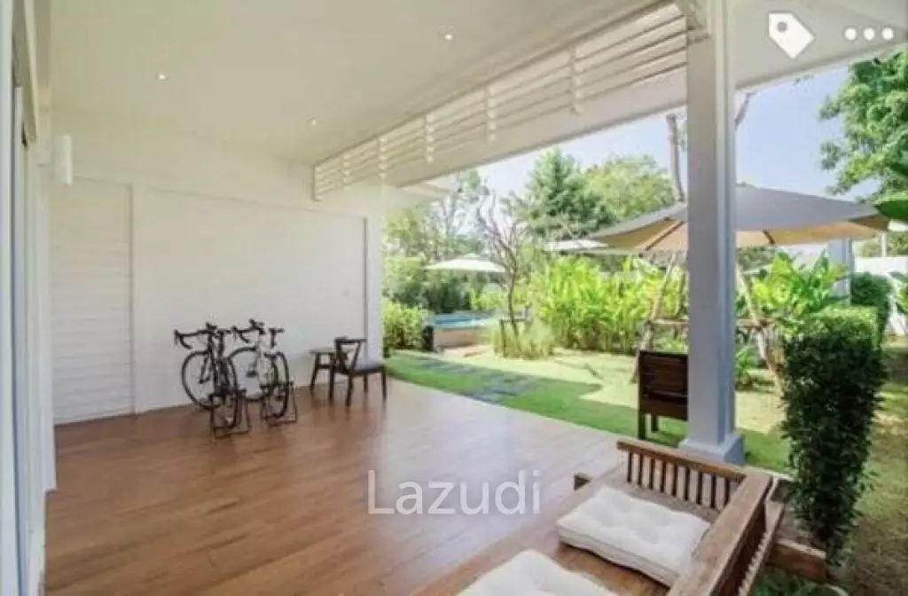 LA VALLE LIGHT : Immaculate 3 Bed Pool Villa