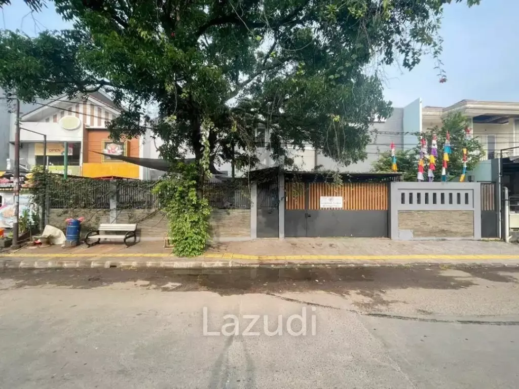 Rumah Gedung Sekolah Dijual Cepat Full Furnish di BSD Dekat Teraskota BSD, RS Eka Hospital BSD, Pasar Modern BSD City
