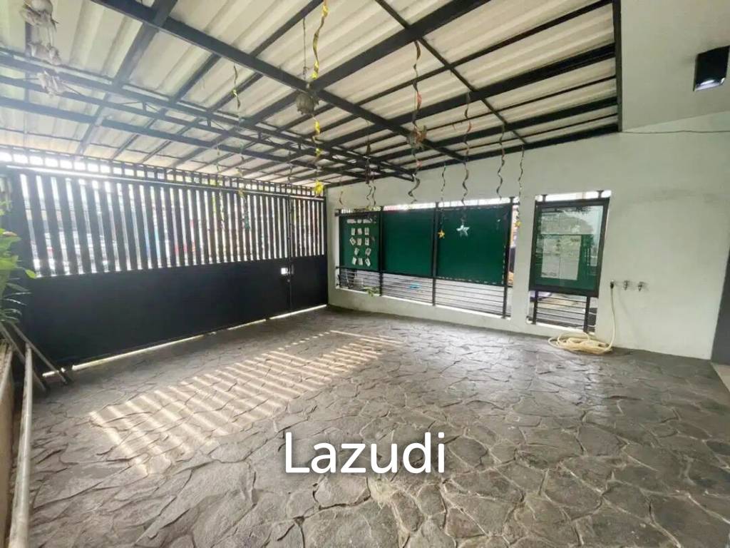 Rumah Gedung Sekolah Dijual Cepat Full Furnish di BSD Dekat Teraskota BSD, RS Eka Hospital BSD, Pasar Modern BSD City