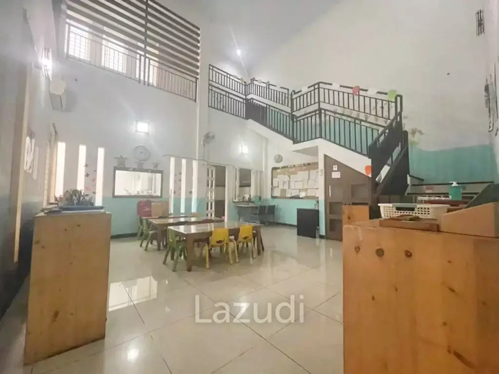 Rumah Gedung Sekolah Dijual Cepat Full Furnish di BSD Dekat Teraskota BSD, RS Eka Hospital BSD, Pasar Modern BSD City