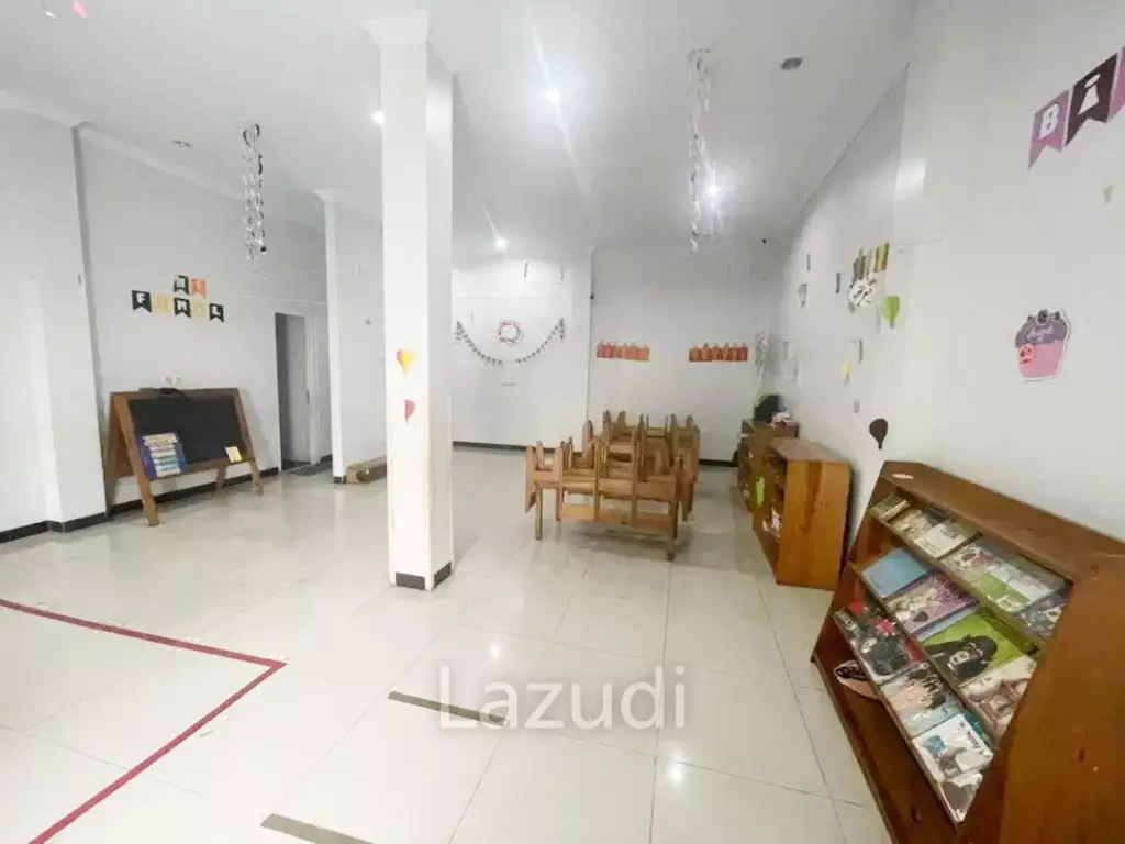 Rumah Gedung Sekolah Dijual Cepat Full Furnish di BSD Dekat Teraskota BSD, RS Eka Hospital BSD, Pasar Modern BSD City