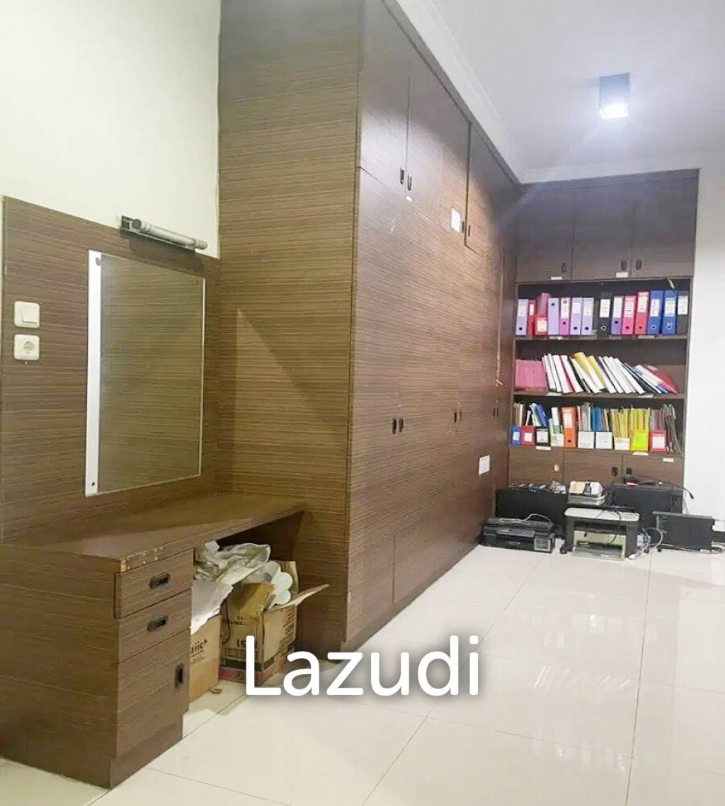 Rumah Gedung Sekolah Dijual Cepat Full Furnish di BSD Dekat Teraskota BSD, RS Eka Hospital BSD, Pasar Modern BSD City