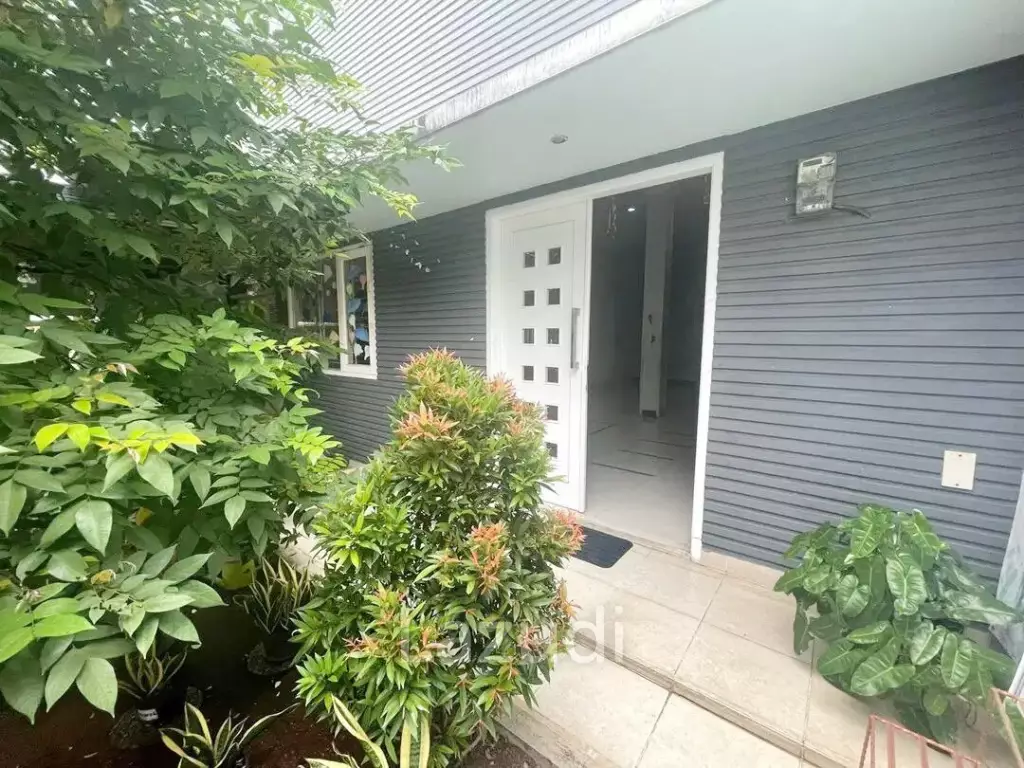 Rumah Gedung Sekolah Dijual Cepat Full Furnish di BSD Dekat Teraskota BSD, RS Eka Hospital BSD, Pasar Modern BSD City