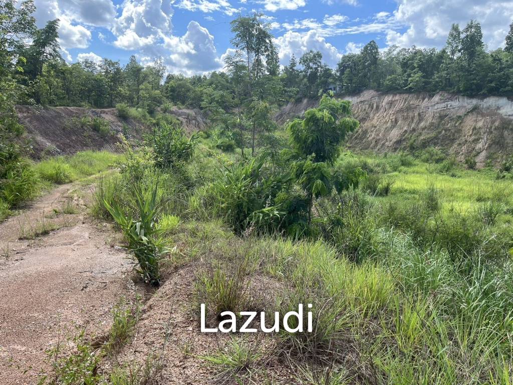 4 Rai hilly land for sale at Mae Taeng, Chiang Mai