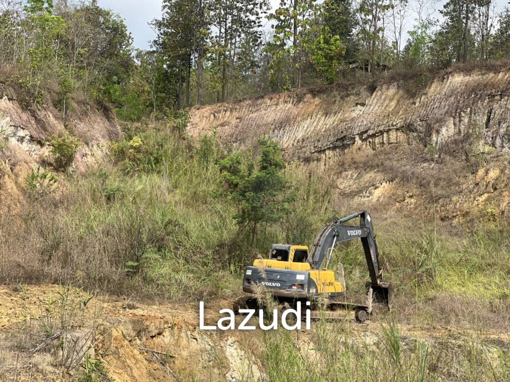 4 Rai hilly land for sale at Mae Taeng, Chiang Mai