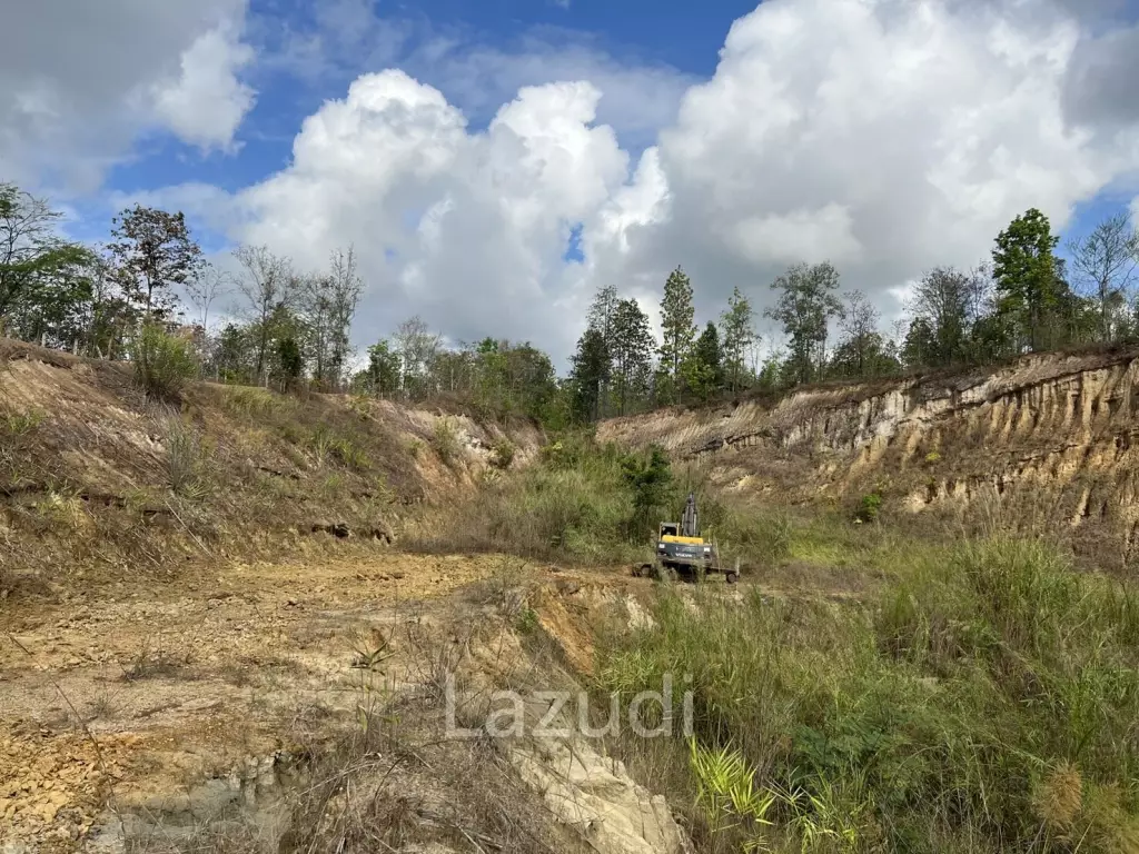 4 Rai hilly land for sale at Mae Taeng, Chiang Mai