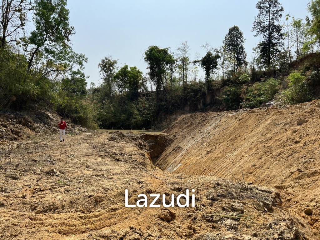 4 Rai hilly land for sale at Mae Taeng, Chiang Mai