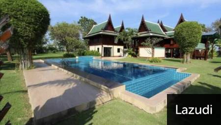 BAAN SONG THAI CHA-AM: 4 Bed Pool Villa