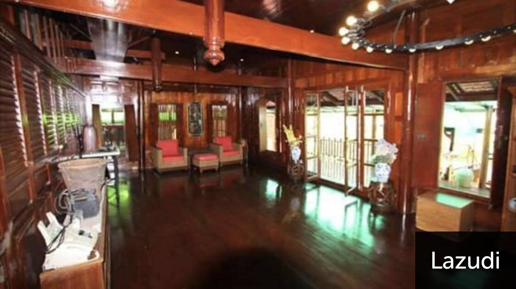 BAAN SONG THAI CHA-AM: 4 Bed Pool Villa