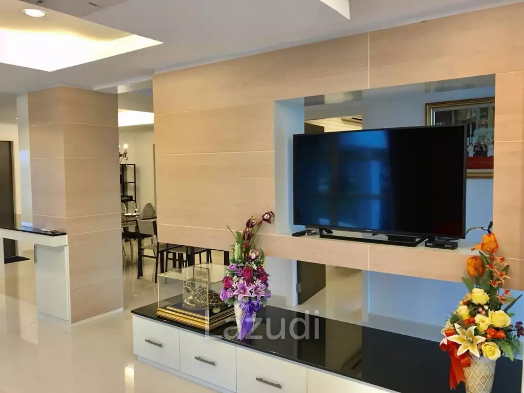 Pool Villa for Sale at Grand Valley Pattaya