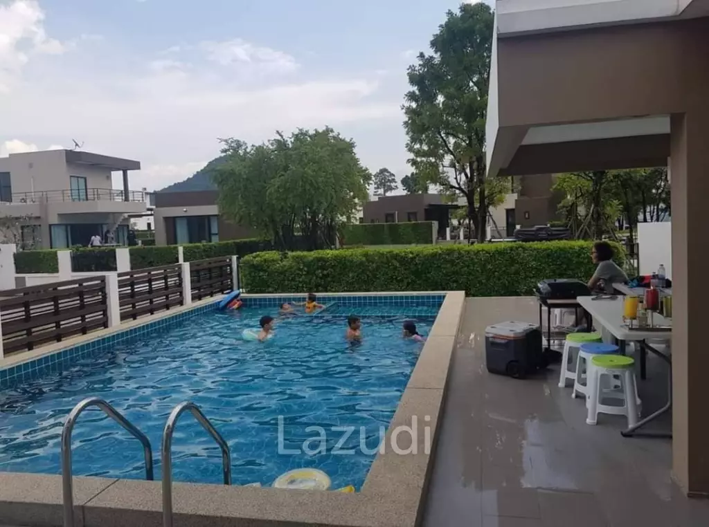 Pool Villa for Sale at Grand Valley Pattaya