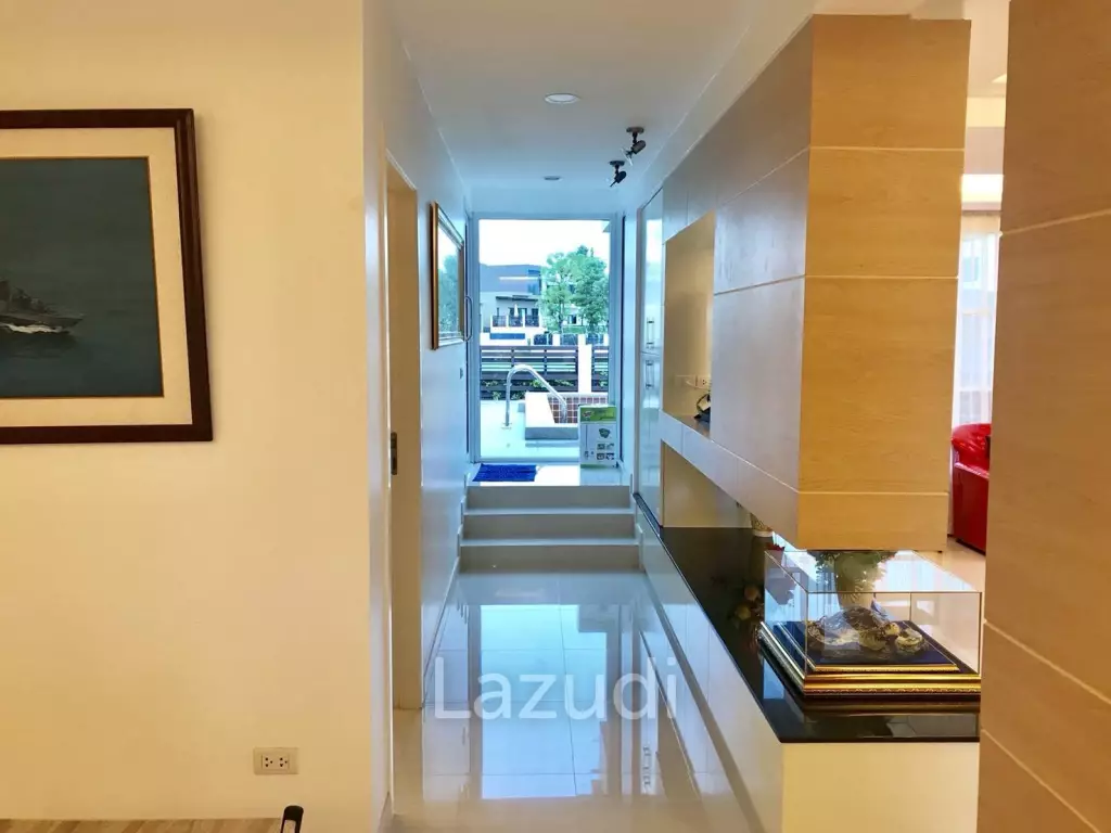 Pool Villa for Sale at Grand Valley Pattaya