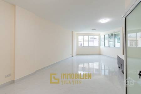 SAENGTHONG CONDO : 1 bed studio