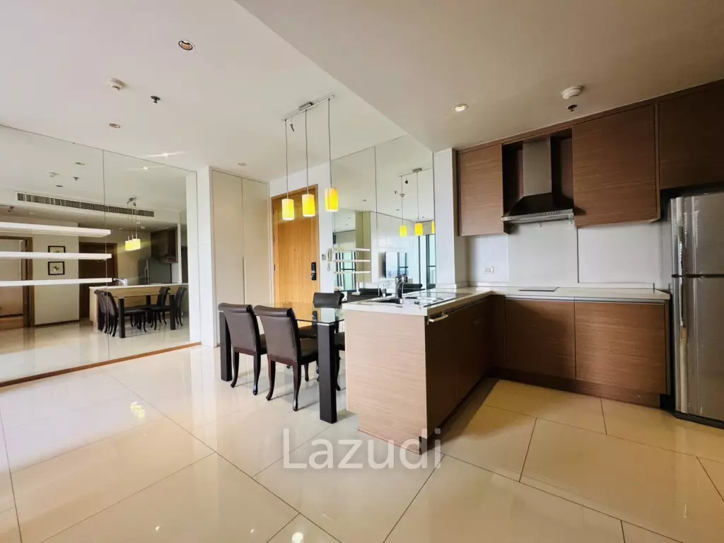 Luxurious 1-Bedroom Condo with Stunning City Views