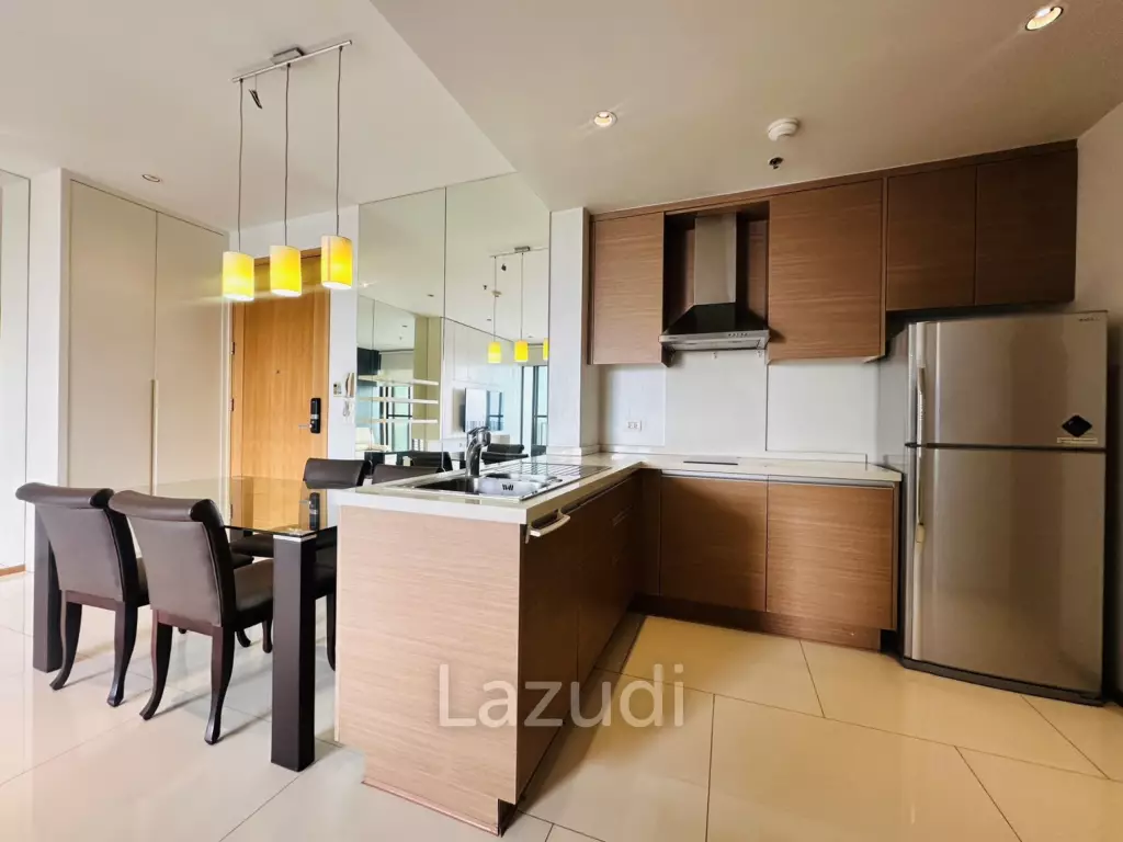 Luxurious 1-Bedroom Condo with Stunning City Views