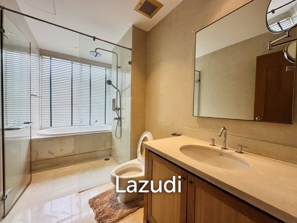 Luxurious 1-Bedroom Condo with Stunning City Views