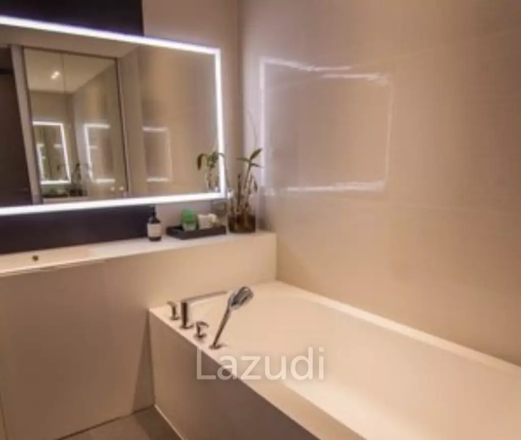 VERANDA RESIDENCE  :  3 bed penthouse