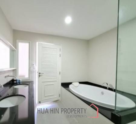 MALIBU CONDO  :  4 bed penthouse