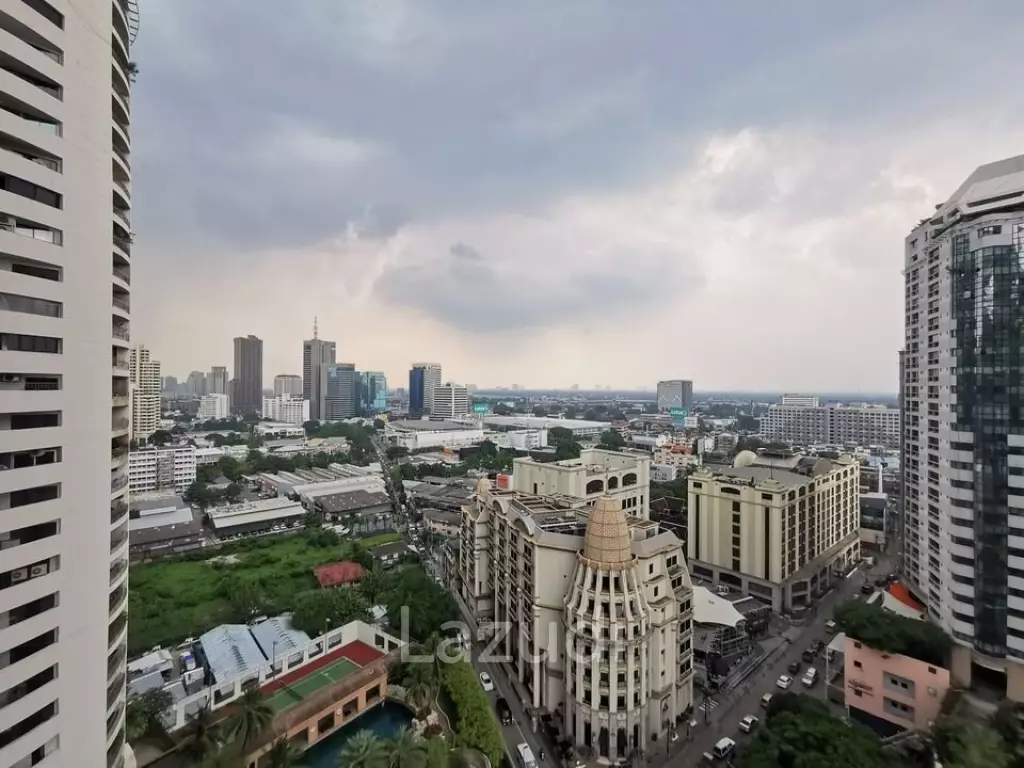 2 Bedrooms 2 Bathrooms 54 SQ.M. The Lumpini 24