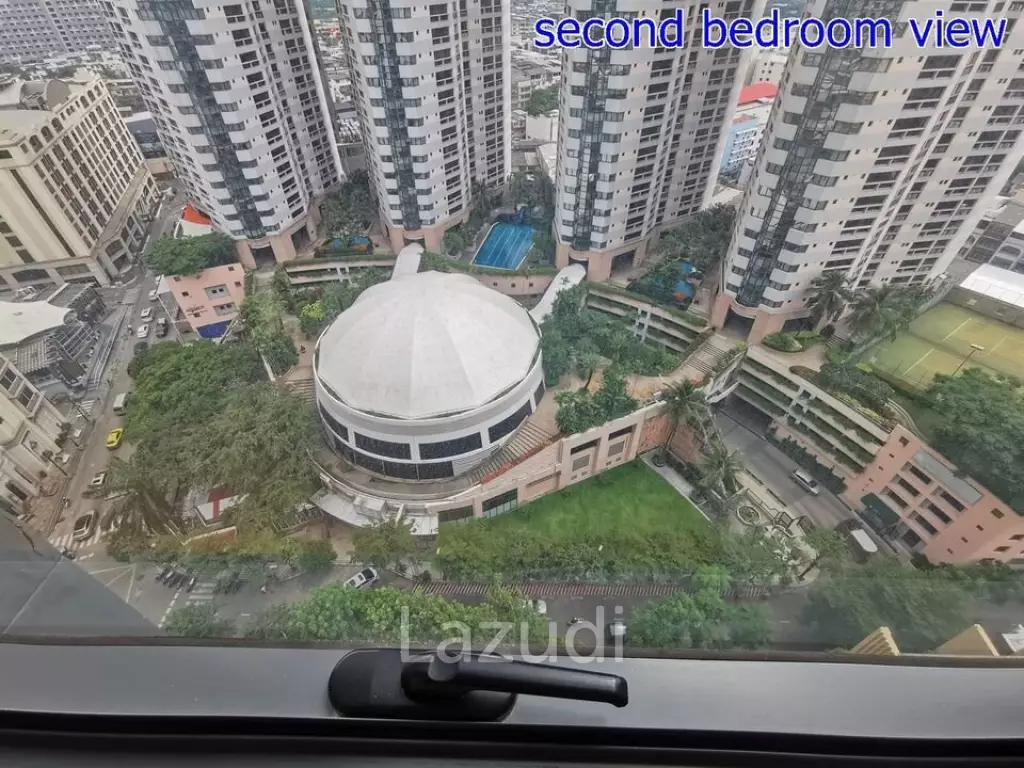 2 Bedrooms 2 Bathrooms 54 SQ.M. The Lumpini 24
