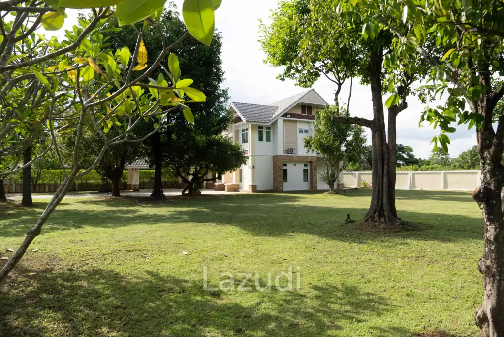 4 Bedrooms 3 Bathsrooms 191 SQ.M. House For Sale
