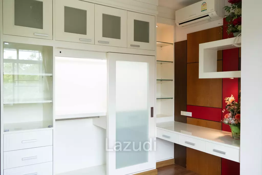 4 Bedrooms 3 Bathsrooms 191 SQ.M. House For Sale