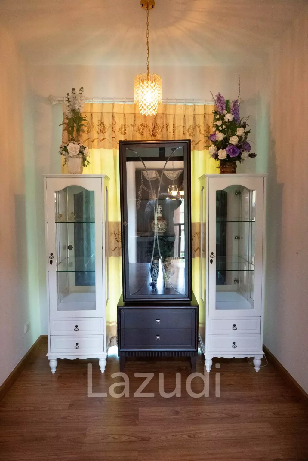 4 Bedrooms 3 Bathsrooms 191 SQ.M. House For Sale