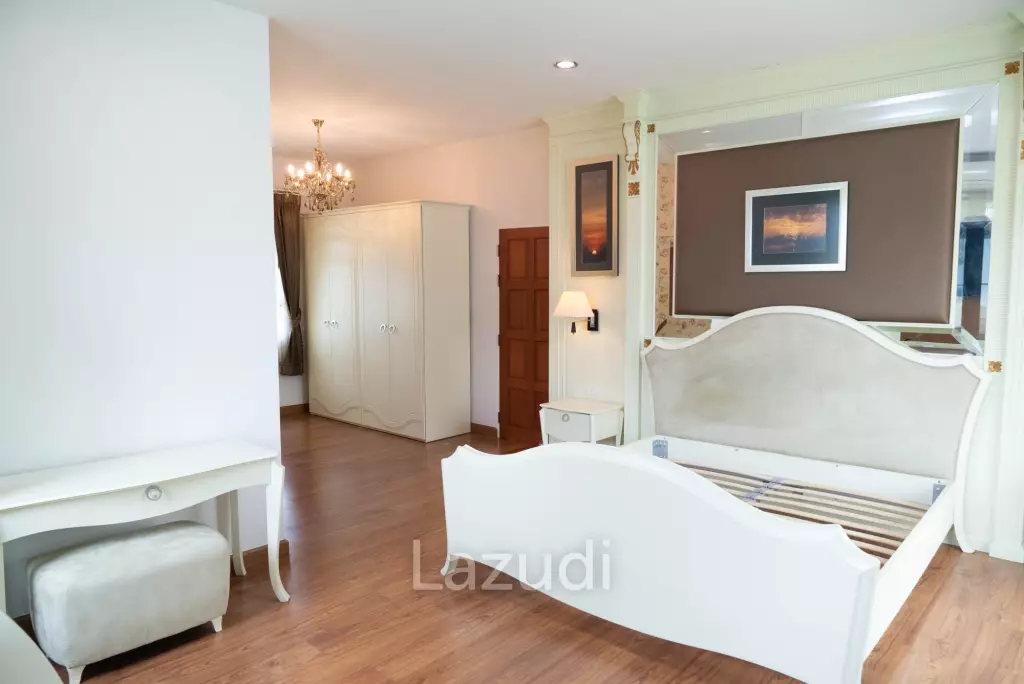4 Bedrooms 3 Bathsrooms 191 SQ.M. House For Sale