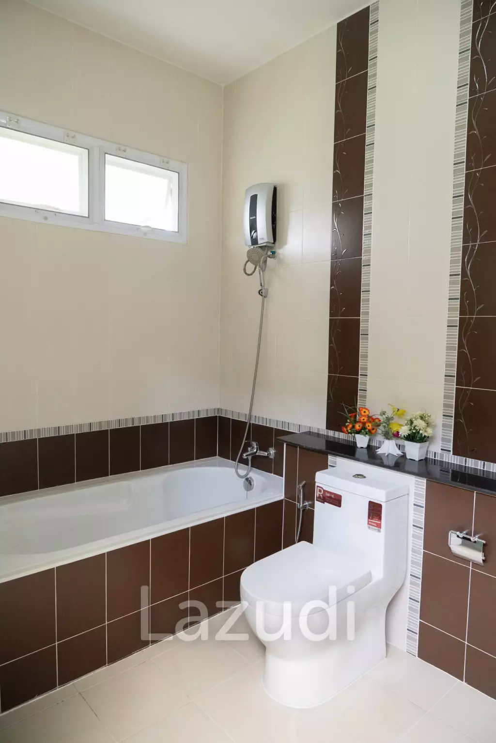 4 Bedrooms 3 Bathsrooms 191 SQ.M. House For Sale