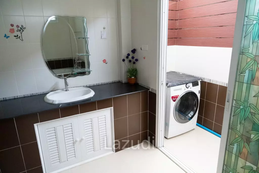 4 Bedrooms 3 Bathsrooms 191 SQ.M. House For Sale