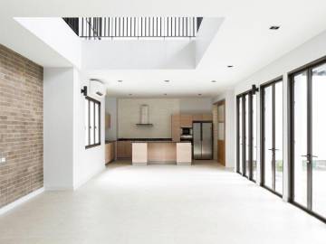 4 Bed 4 Bath 450 Sqm House for Rent with Pool
