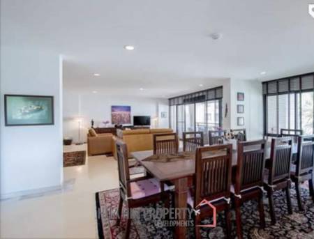 SANTI PURA : Great Design 4 Bed duplex Condo in premier complex on the Beach with Sea Views.