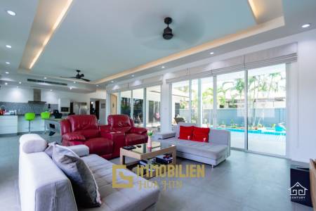 ALAMANDA VILLA HUA HIN  : Modern 3 bed pool villa