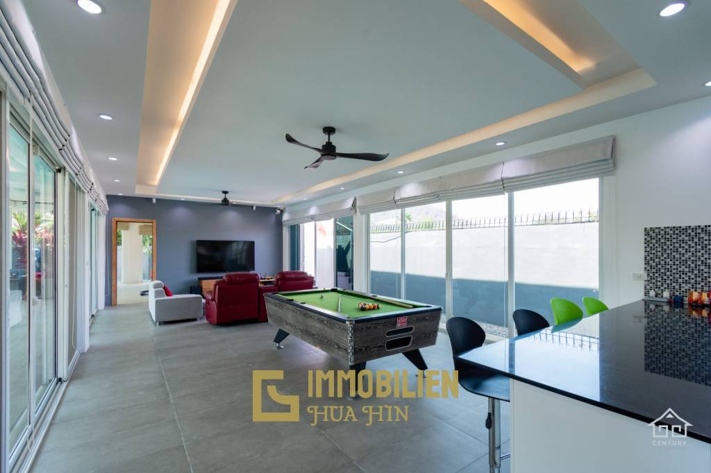 ALAMANDA VILLA HUA HIN  : Modern 3 bed pool villa