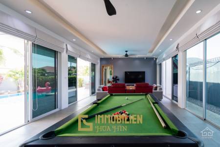 ALAMANDA VILLA HUA HIN  : Modern 3 bed pool villa