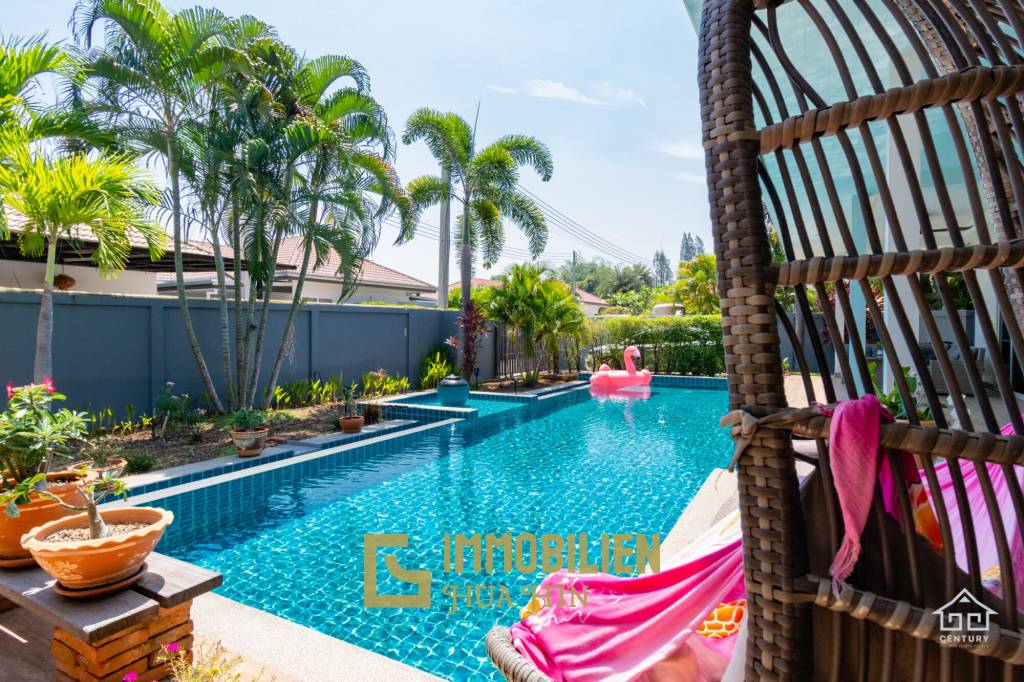 ALAMANDA VILLA HUA HIN  : Modern 3 bed pool villa