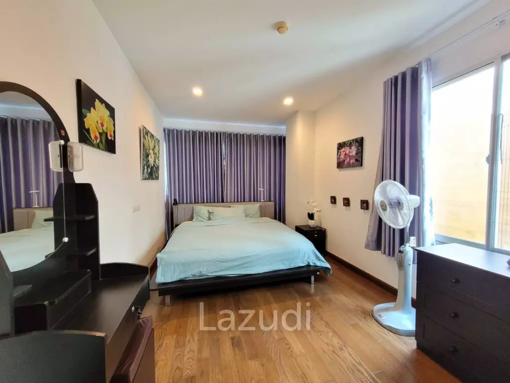 THE SEACRAZE : 2 Bed Pool View Condo